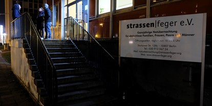 Ehrenamt - Arbeit mit: gruppenübergreifend - Deutschland - Nachtschichten in der ganzjährigen Notübernachtung beim Strassenfeger e.V.